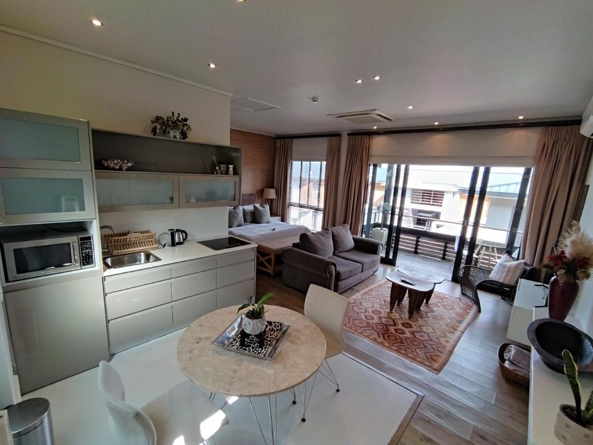 210 Gallery Luxury Studio Apartment Knysna Zewnętrze zdjęcie